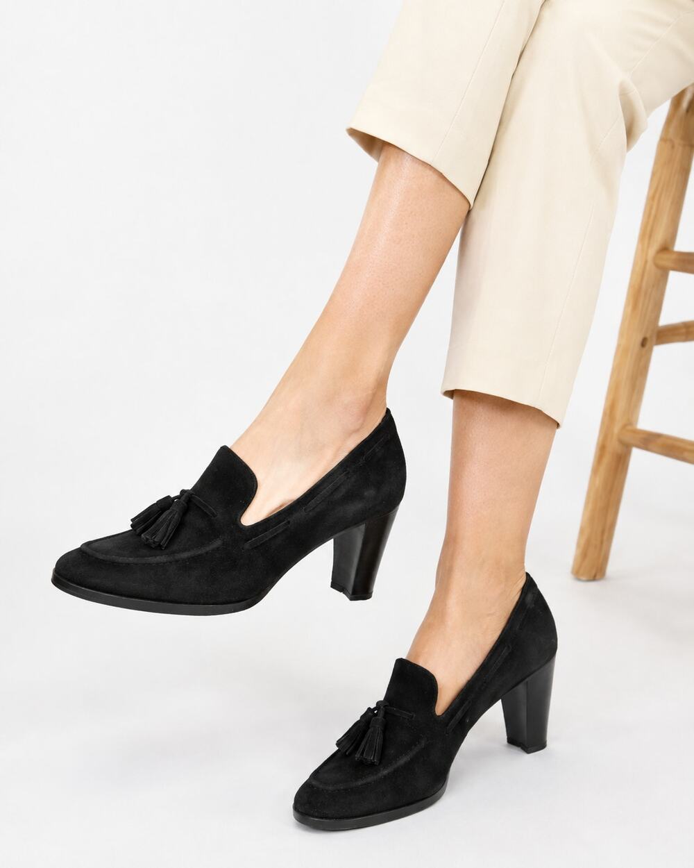 Vintage David Aaron Black Kid Suede Tassel Loafer Pumps Spain 6.5
